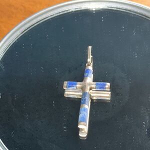 Vintage 925 Sterling Silver Lapis Lazuli Inlaid Cross Pendant